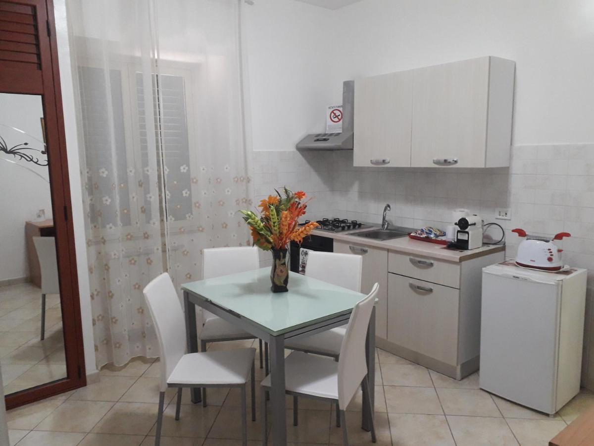 Apartment La Maison Messina Buitenkant foto